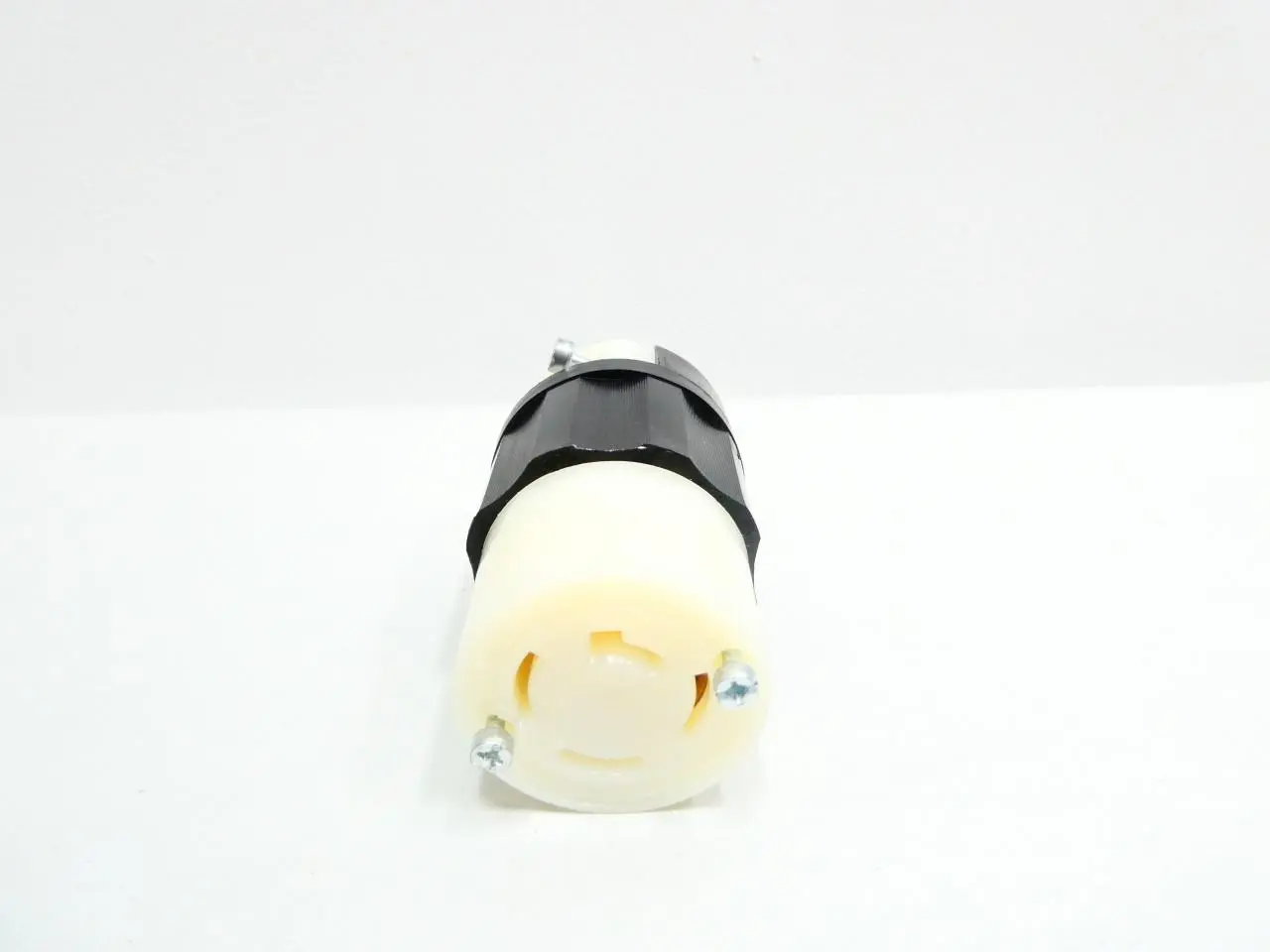 Produktfoto 1 von LEVITON 7413-C