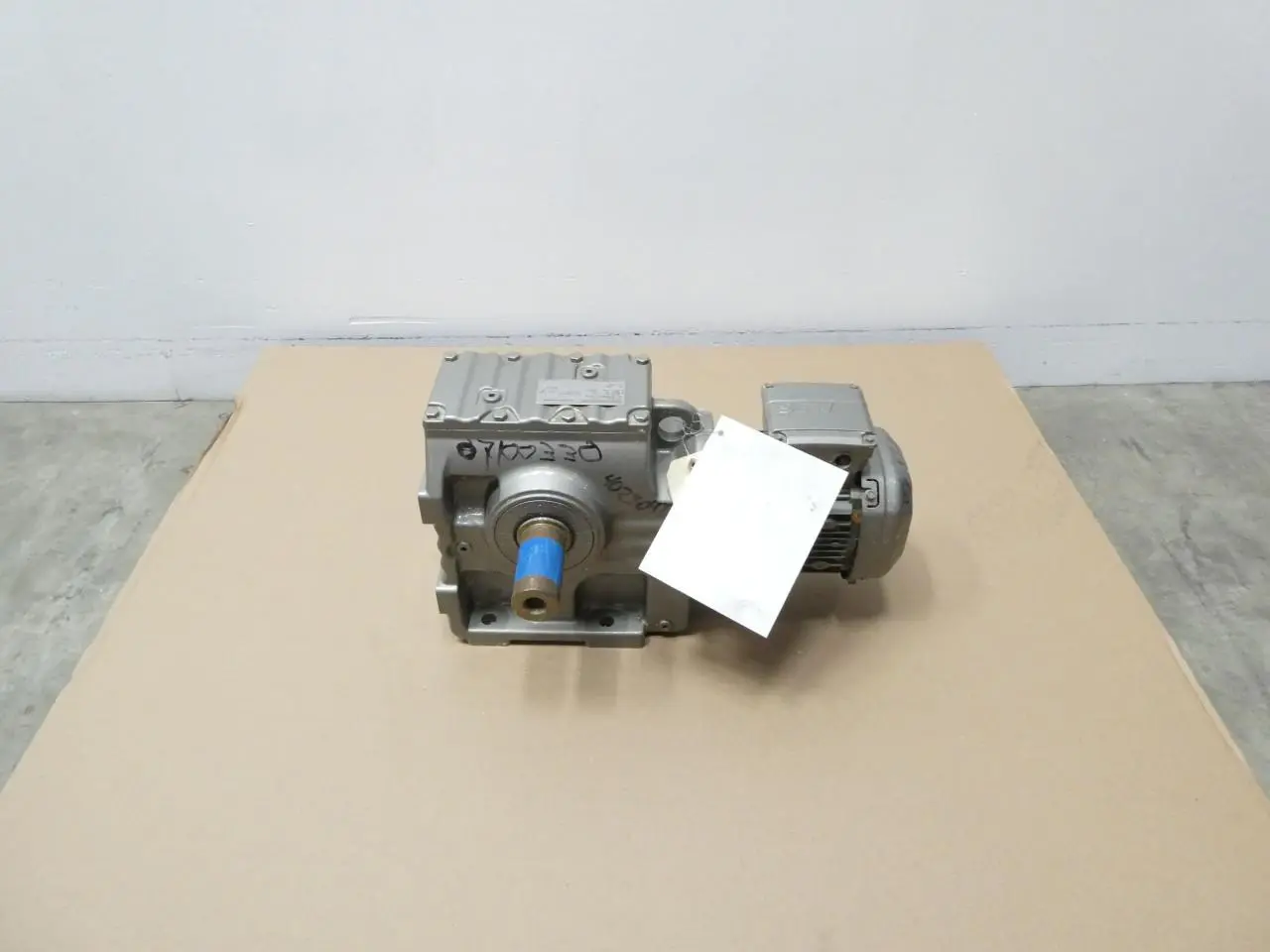 Produktfoto 1 von SEW EURODRIVE S77 DRS80S6/DH