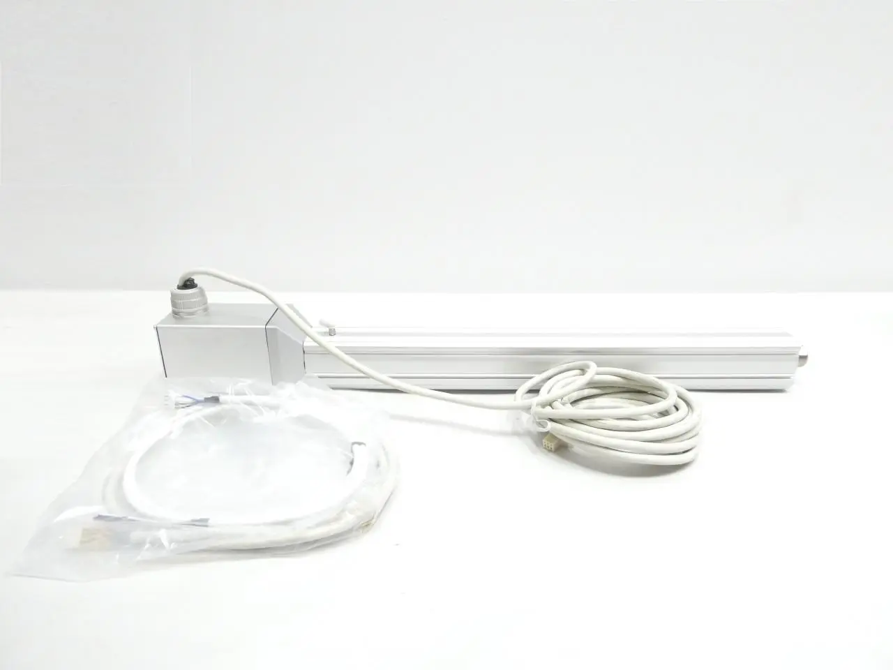 Produktfoto 1 von SMC LEY32DB-400-R51P1-X5