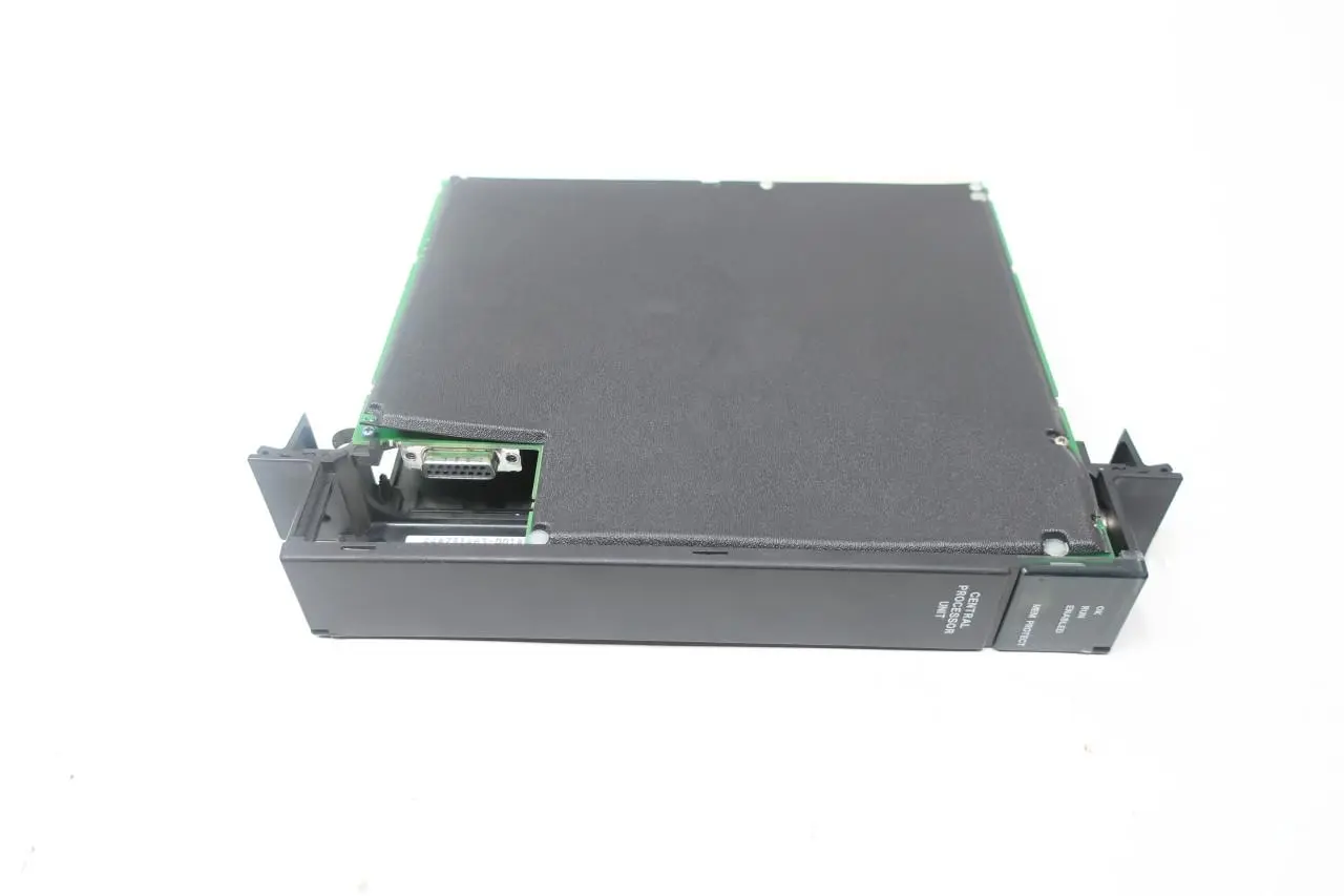Produktfoto 1 von GE FANUC IC697CPM925-AA