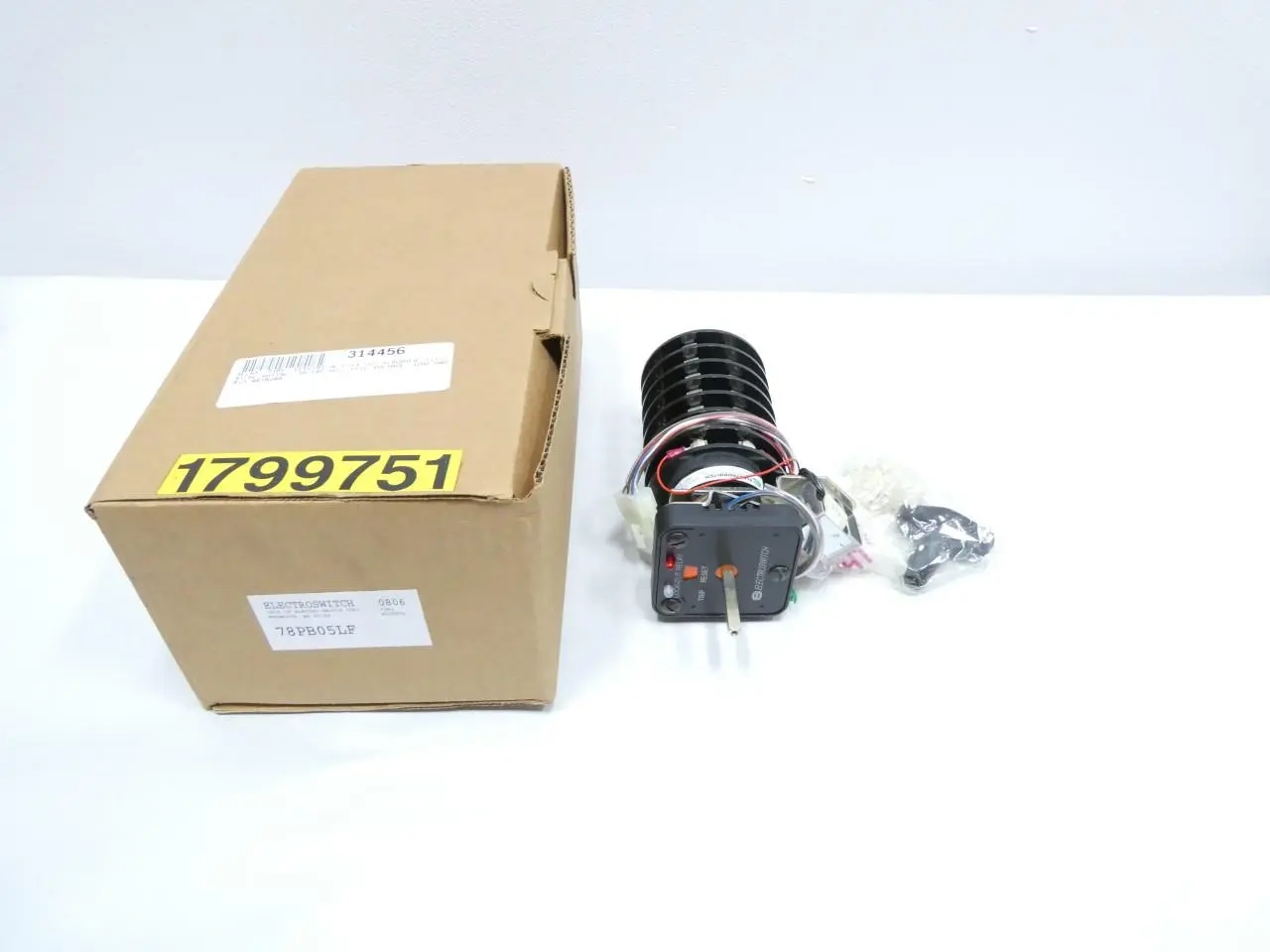 Produktfoto 1 von ELECTROSWITCH 78PB05LF