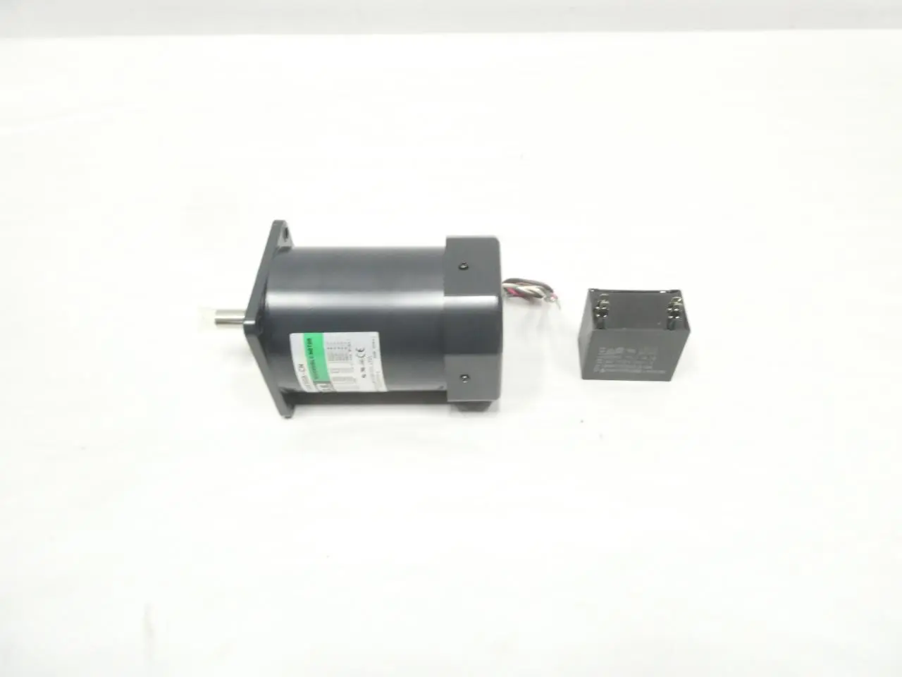 Produktfoto 1 von ORIENTAL MOTOR 5RK90A-CW