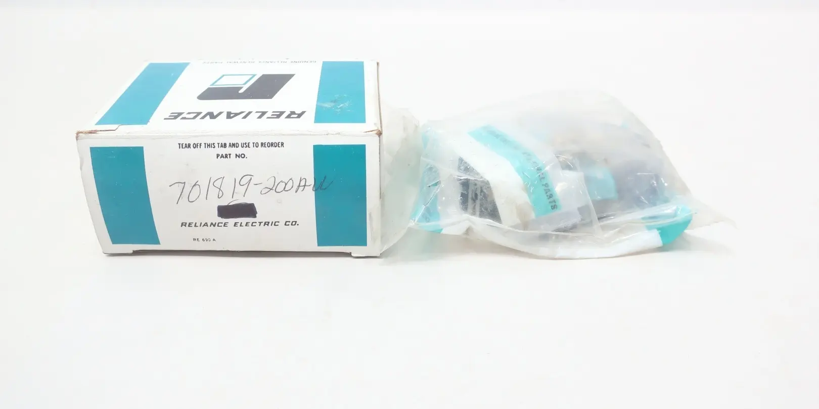 Produktfoto 1 von RELIANCE 701819-200AW