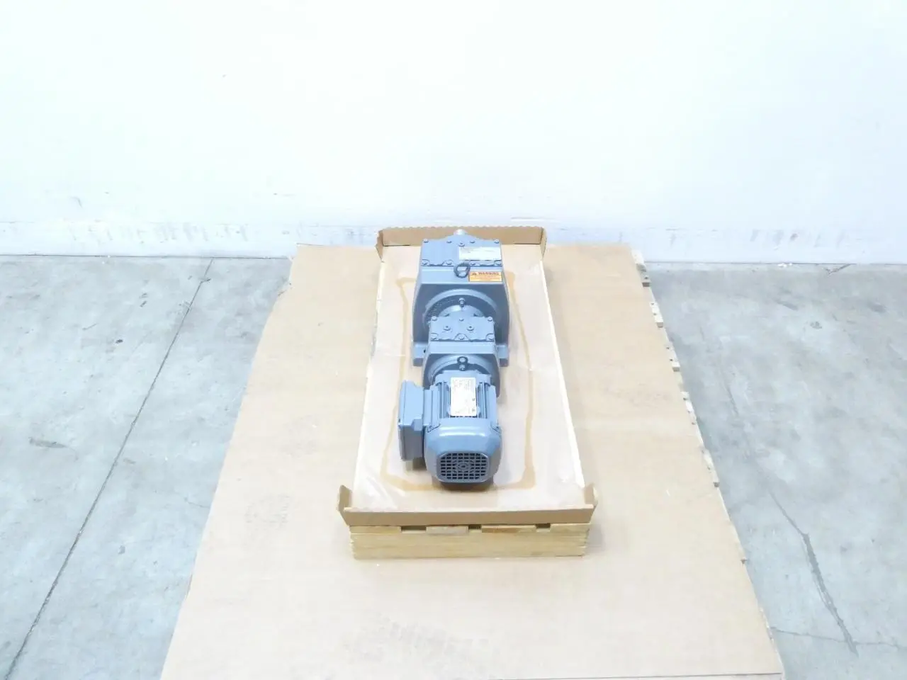 Produktfoto 1 von SEW EURODRIVE R67 R37 DRS71S4