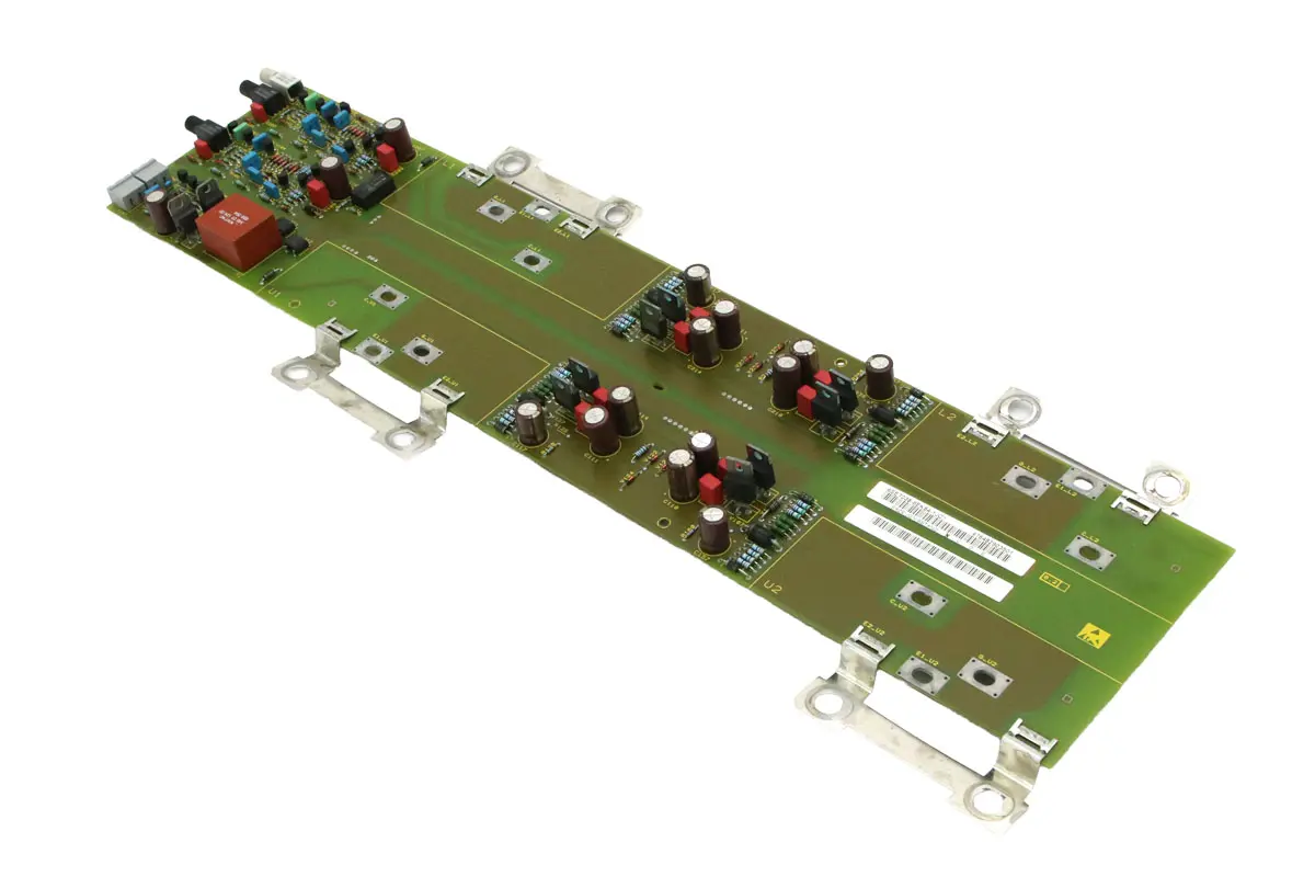 Produktfoto 1 von 6SE7038-6EK84-1JC1