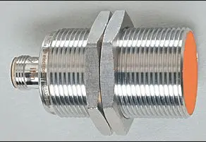 Produktfoto 1 von Ind.Sensor M30x1,5 L=60 Sn=10mm bündig S DC PNP M12 IP67 3L 100Hz
