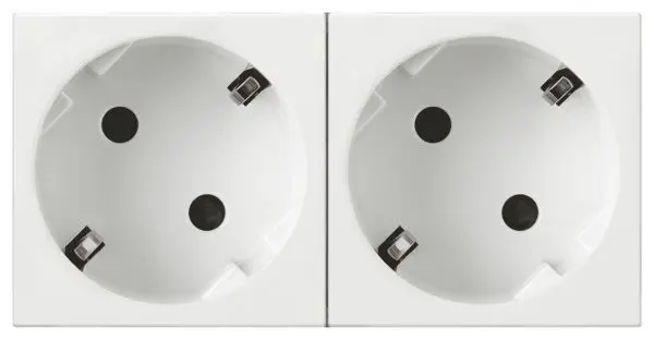 Produktfoto 1 von 45 Grad Schuko-Steckdose, 2f 4 Module weiß