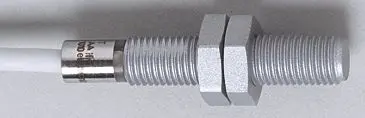 Produktfoto 1 von Ind.Sensor M8x1 L=45 Sn=2mm bündig S DC PNP/NPN 3m PUR IP67 2L 150Hz