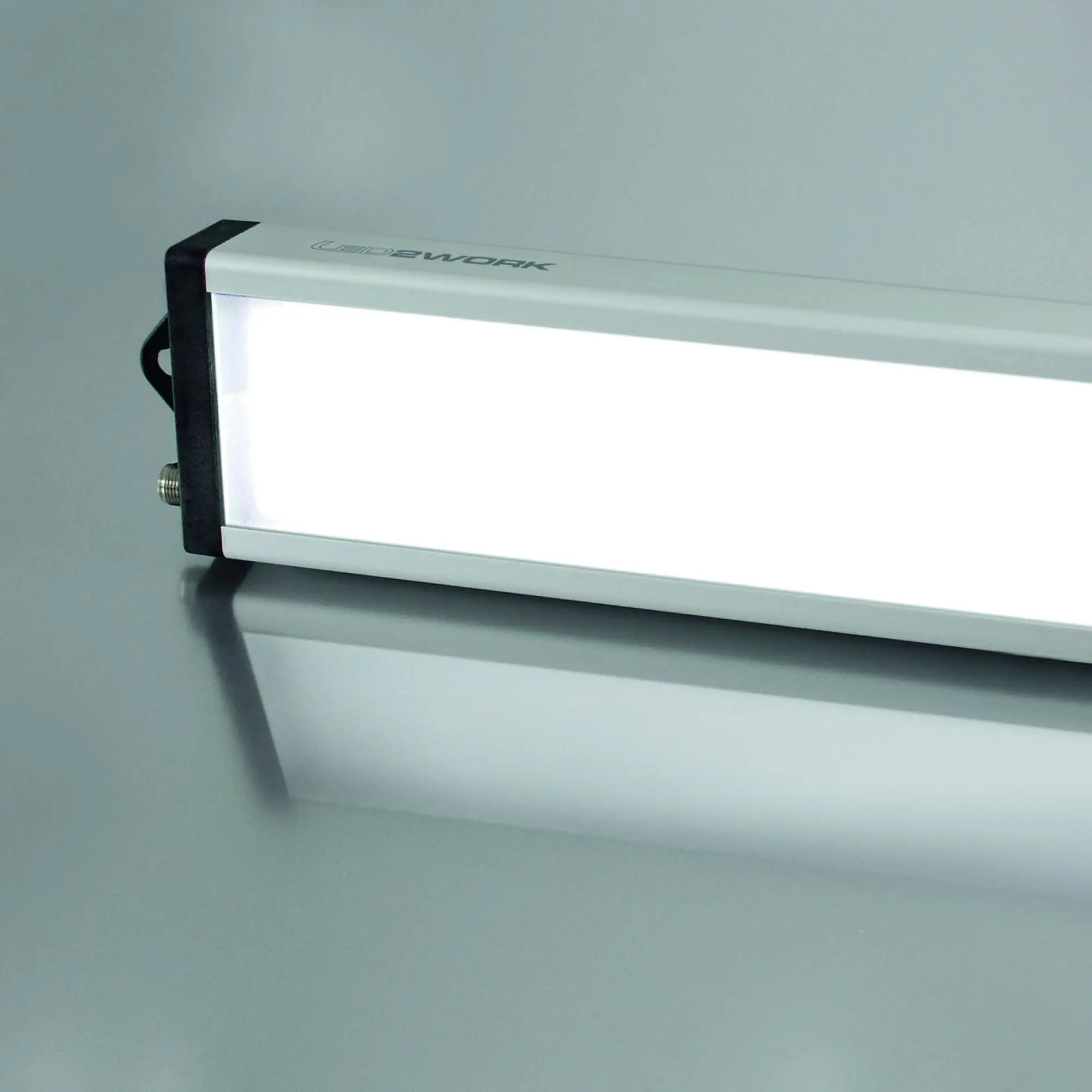Produktfoto 1 von UNILED SL 545mm Abdeckung Matt 100° 24W 24VDC