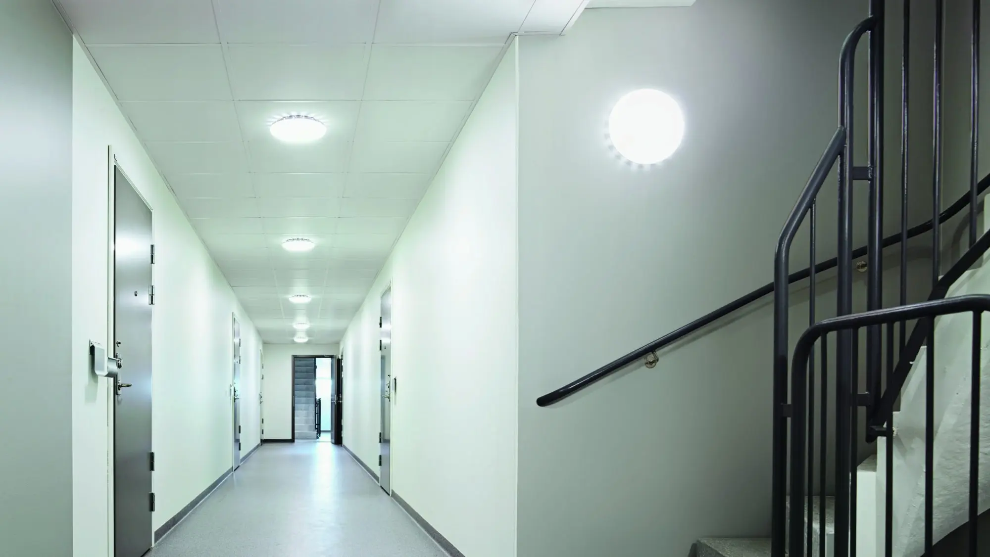 Produktfoto 1 von Sensor-LED-Innenleuchte 15.7 W, IP65 Mit Bewegungsmelder