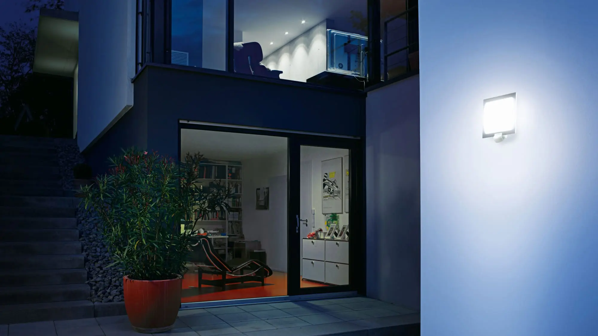 Produktfoto 1 von Sensor-Außenleuchte L 20 S, 60 W, IP44 Mit Bewegungsmelder