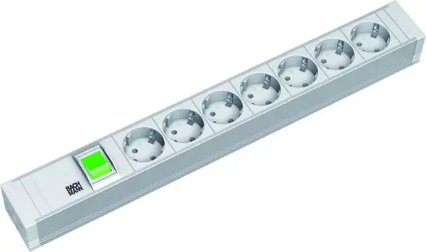 Produktfoto 1 von 19" PVC 7xSchuko 1xSchalter Strom 2m Schuko