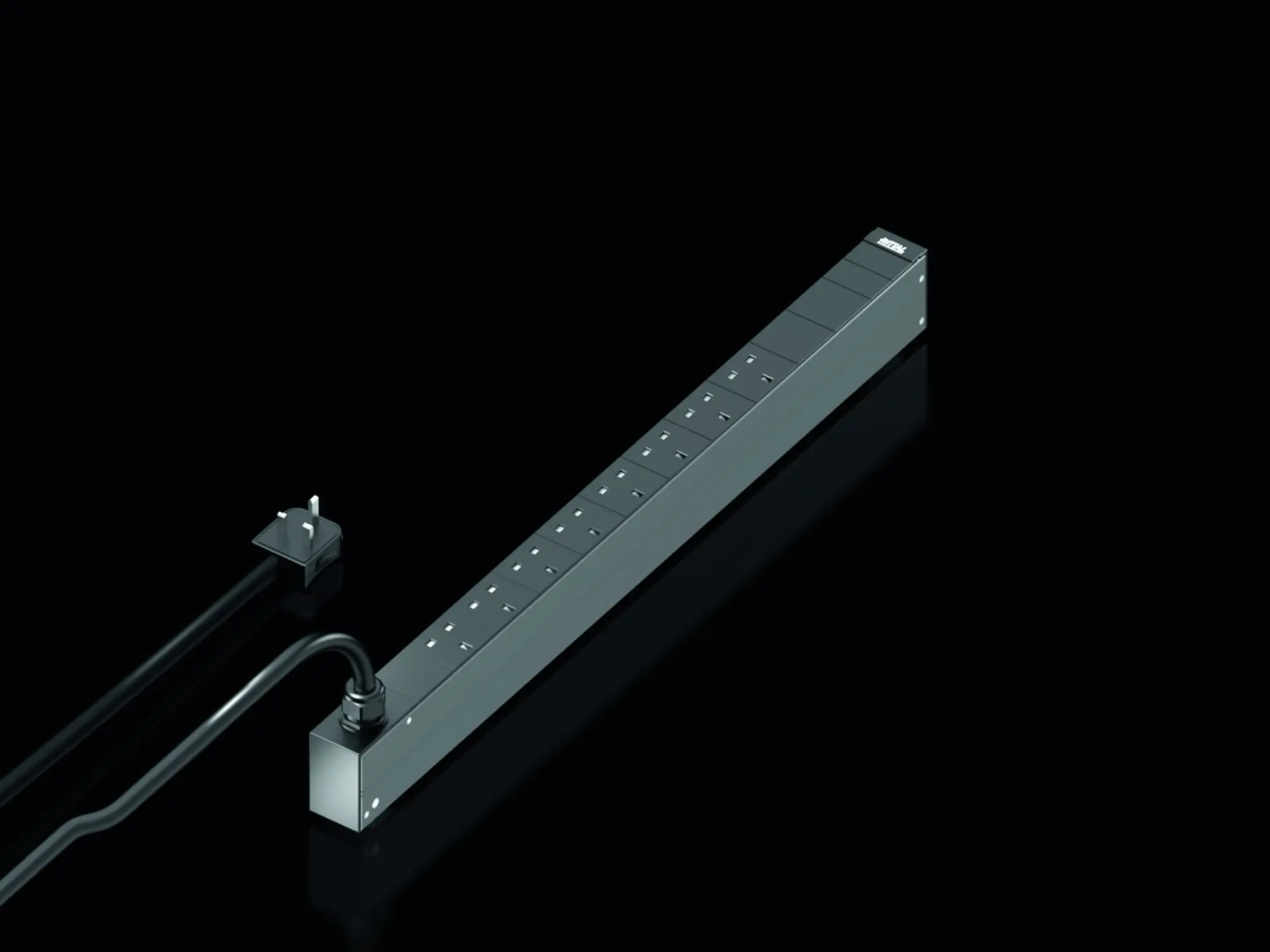 Produktfoto 1 von PDU basic UK 13A/1P UK Plug 8x BS1363