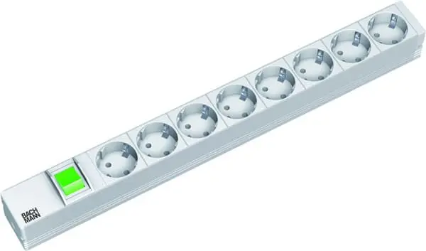 Produktfoto 1 von 19" 1HE 8xSchuko 1xSchalter 438