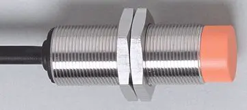 Produktfoto 1 von Ind.Sensor M18x1 L=40 Sn=8mm n.bündig S DC NPN 2m PVC IP67 3L 200Hz