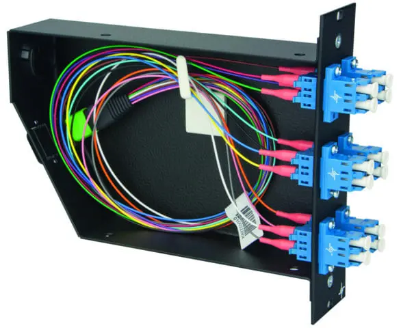 Fanout-Modul with 6xLC D mm aqua 1xMPO male with FanOut 12x50#85# OM3
