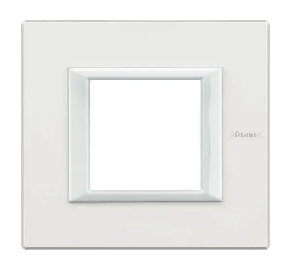 Produktfoto 1 von Abdeckrahmen AXOLUTE: 1f, 2 Module, White Aluminium