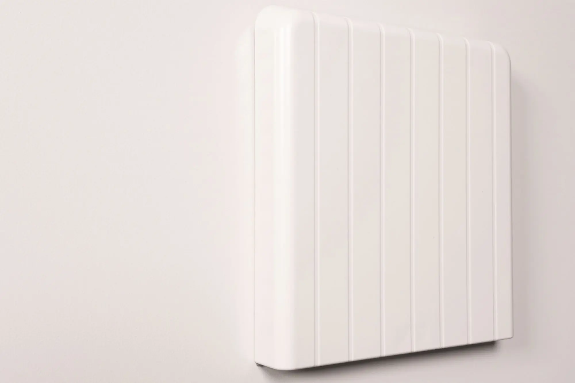 Produktfoto 1 von DIGITUS 09HE IP55 Outdoor Wandgehäuse 579x600x600mm grau RAL7035
