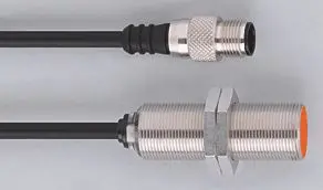 Produktfoto 1 von Ind.Sensor M18x1 L=58 Sn=5mm bündig S DC PNP/NPN 0,8m PUR M12 IP67 2L 700Hz