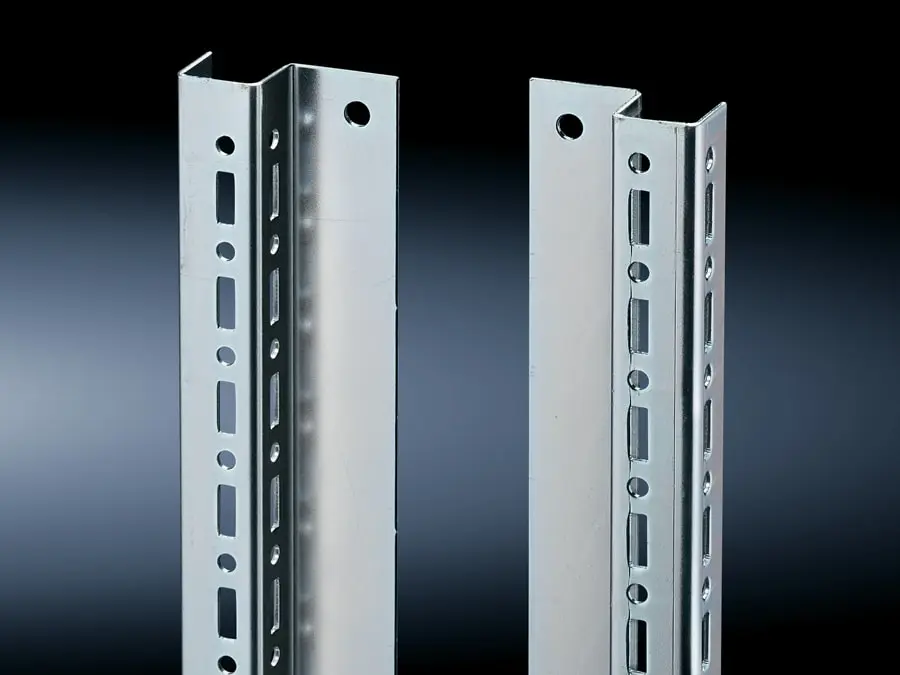 Produktfoto 1 von Schienen f. Innenausbau CM/CL f. Schrankhöhe/breite 800mm