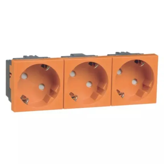 Produktfoto 1 von Steckdose SCHUKO 3f. , orange erh. Berührungsschutz, 45 Grad
