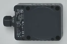 Produktfoto 1 von Ind.Sensor 105x80x42 Sn=60mm n.bündig S/Ö DC PNP D=5...9mm IP65 3L 100Hz