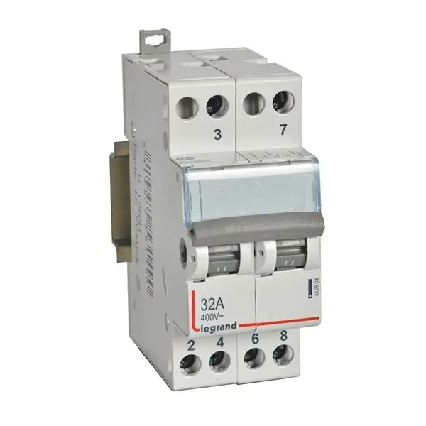 Produktfoto 1 von Wechselschalter CX3 m.Mittelstellung, 2 Wechsler 32A, Gebrauchskat. AC-22A, 2TE