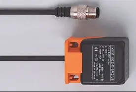 Produktfoto 1 von Ind.Sensor 40x40x54 Sn=15mm bündig S DC PNP/NPN 0,8m PUR M12 IP67 2L 200Hz