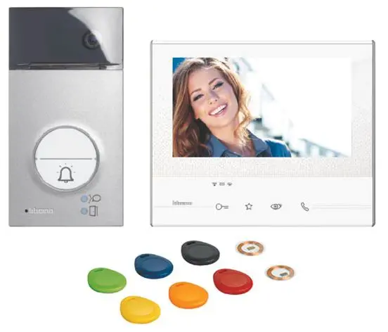 Produktfoto 1 von FlexONE Video-Set m.Türstation LINEA3000 1 u.2 Ruftasten + CLASSE300 X13E
