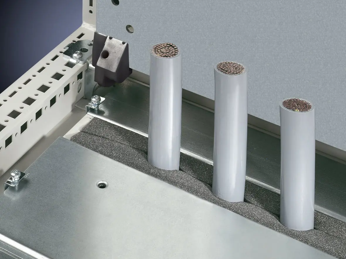 Produktfoto 1 von Elastisches Klemmprofil Selbstklebend
