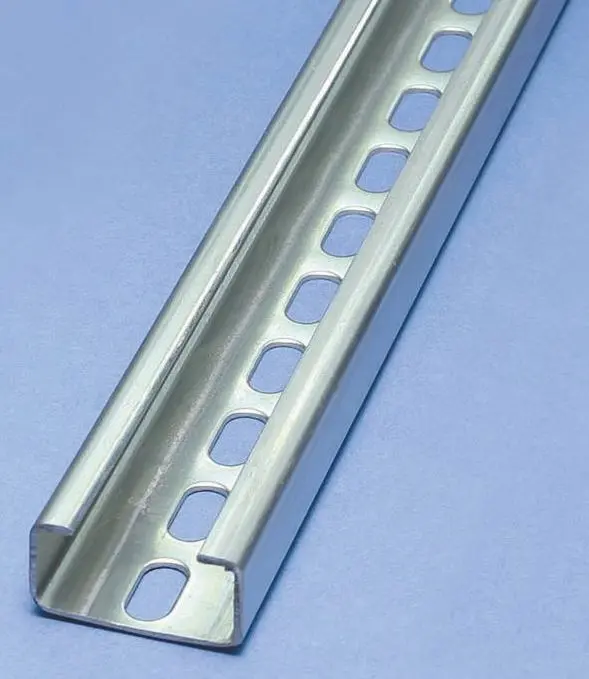 Produktfoto 1 von C-Profil Gelocht Pcr 35X35 2 M