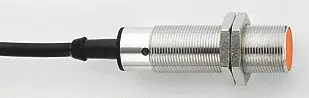 Produktfoto 1 von Ind.Sensor M18x1 Sn=8mm bündig S AC/DC 6m PUR IP67 2L 25Hz AC/20Hz DC