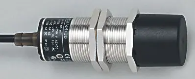 Produktfoto 1 von Ind.Sensor M30x1,5 L=81 Sn=15mm n.bündig S AC/DC 6m PVC IP67 2L 25Hz AC/50Hz DC
