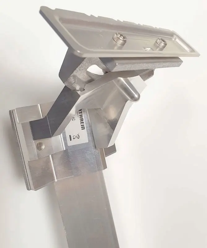 Produktfoto 1 von Speisesystemhalterung f.CAS180 m.schwenkbarer Multifeed-Adapterplatte