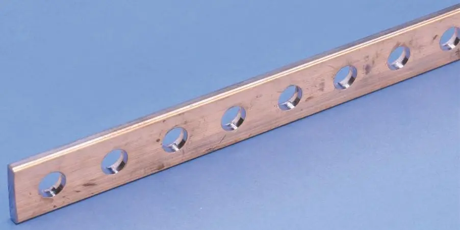 Produktfoto 1 von Kupferschiene Gelocht Dpcb 25X5
