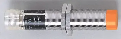 Produktfoto 1 von Ind.Sensor M18x1 Sn=8mm n.bündig S DC PNP M18 IP65 3L 300Hz
