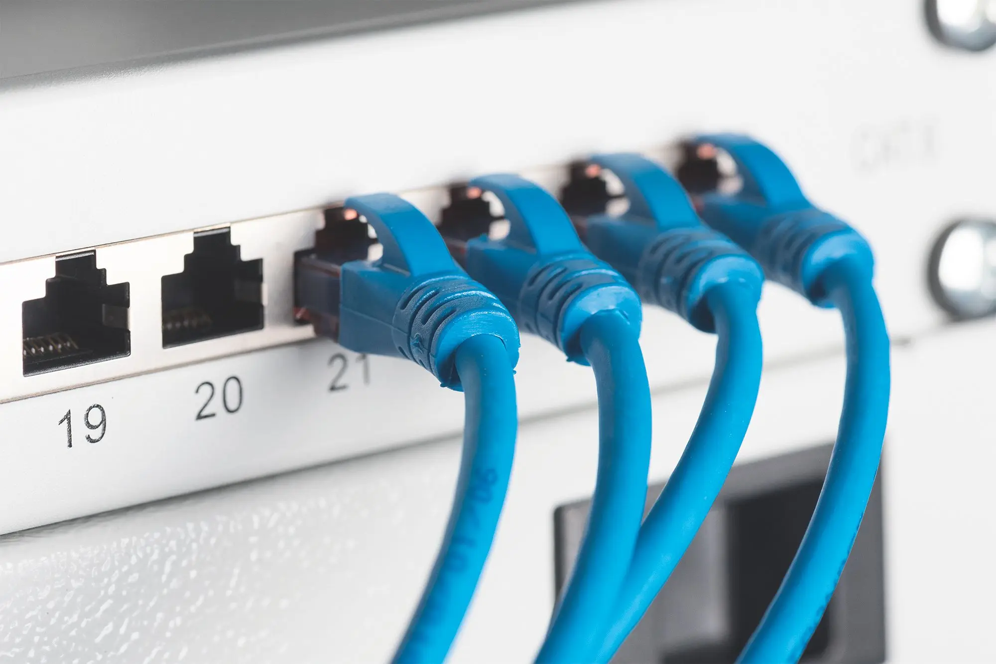 Produktfoto 1 von CAT 6 Klasse E Patch Panel geschirmt 24-Port RJ45 grau