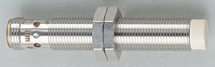 Produktfoto 1 von Ind.Sensor M12x1 L=70 Sn=7mm n.bündig S DC PNP M12 IP68 3L 700Hz