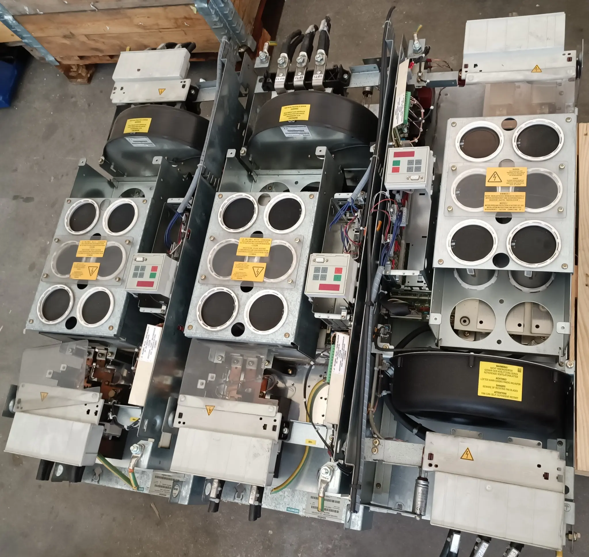 Produktfoto 1 von Siemens 6SE7031-5EF80 Wechselrichter Simovert