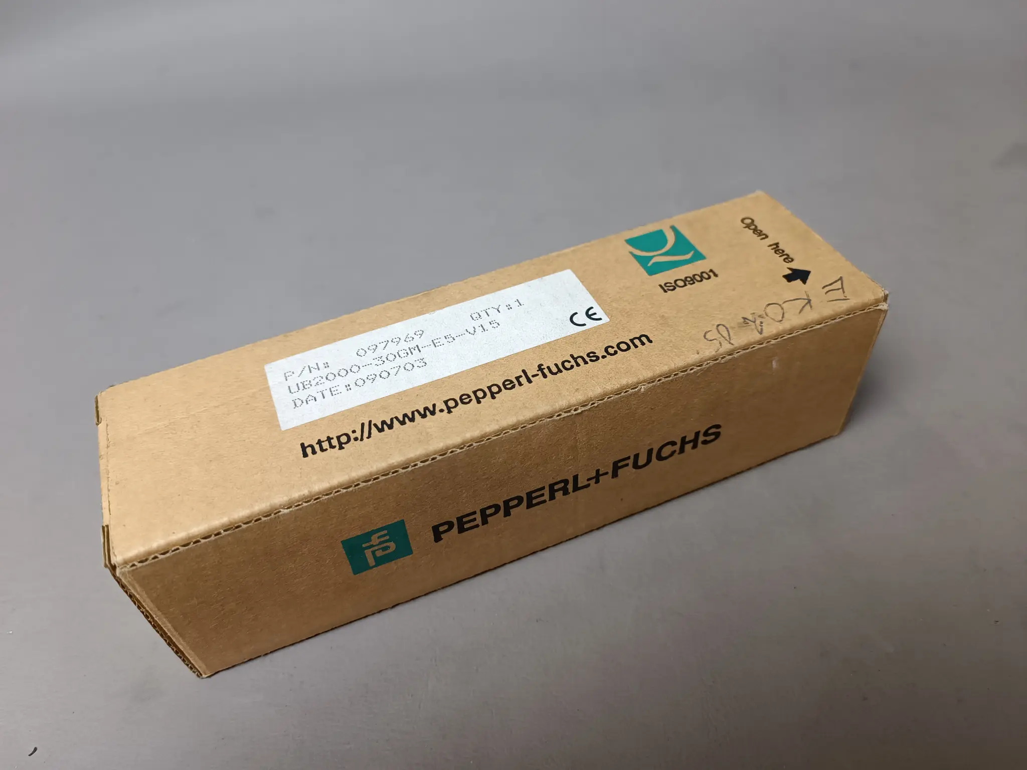 Produktfoto 1 von Pepperl Fuchs UB2000-30GM-E5-V15 NEU OVP