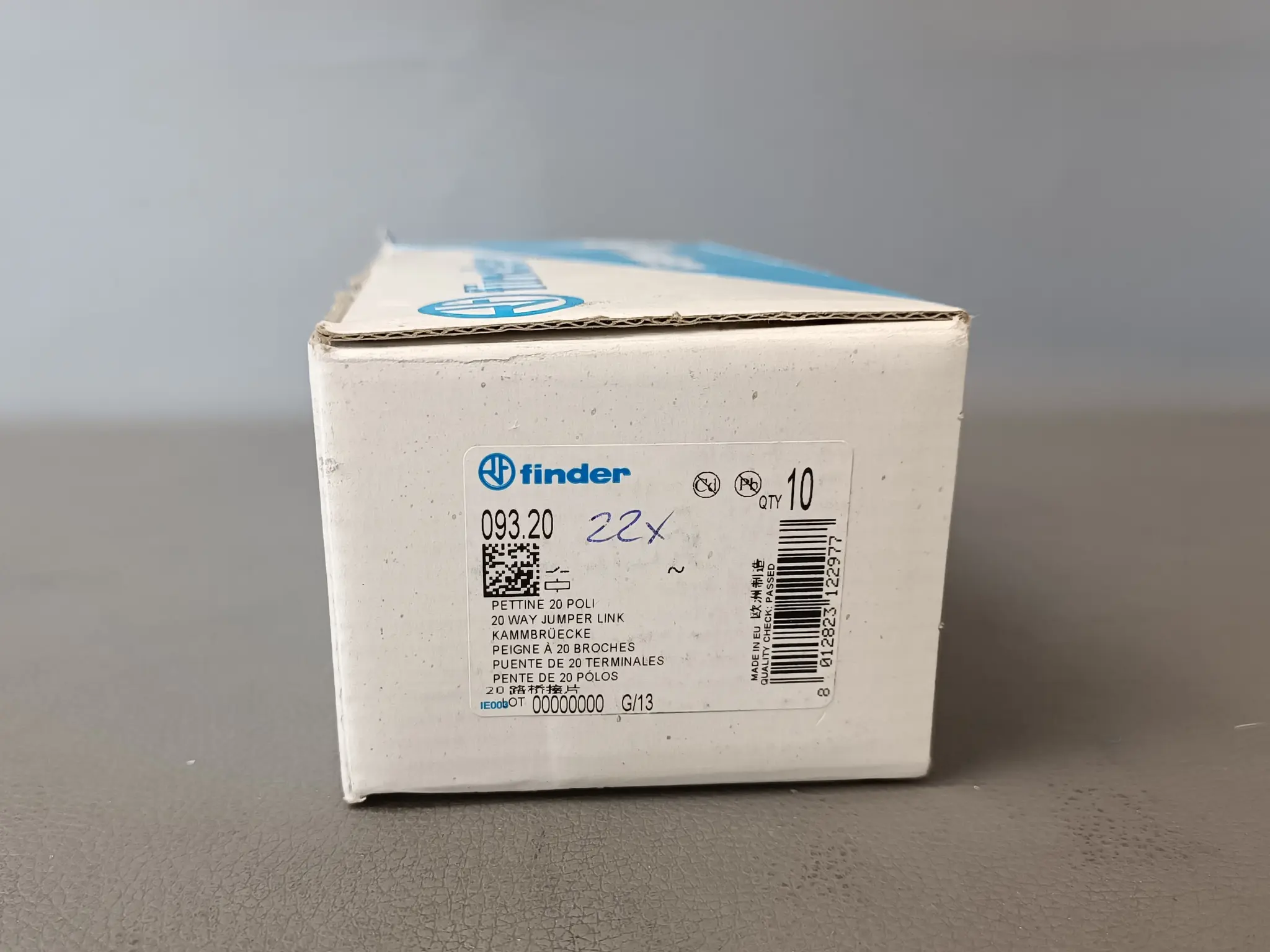 Produktfoto 1 von Finder 093.20 22er Pack NEU