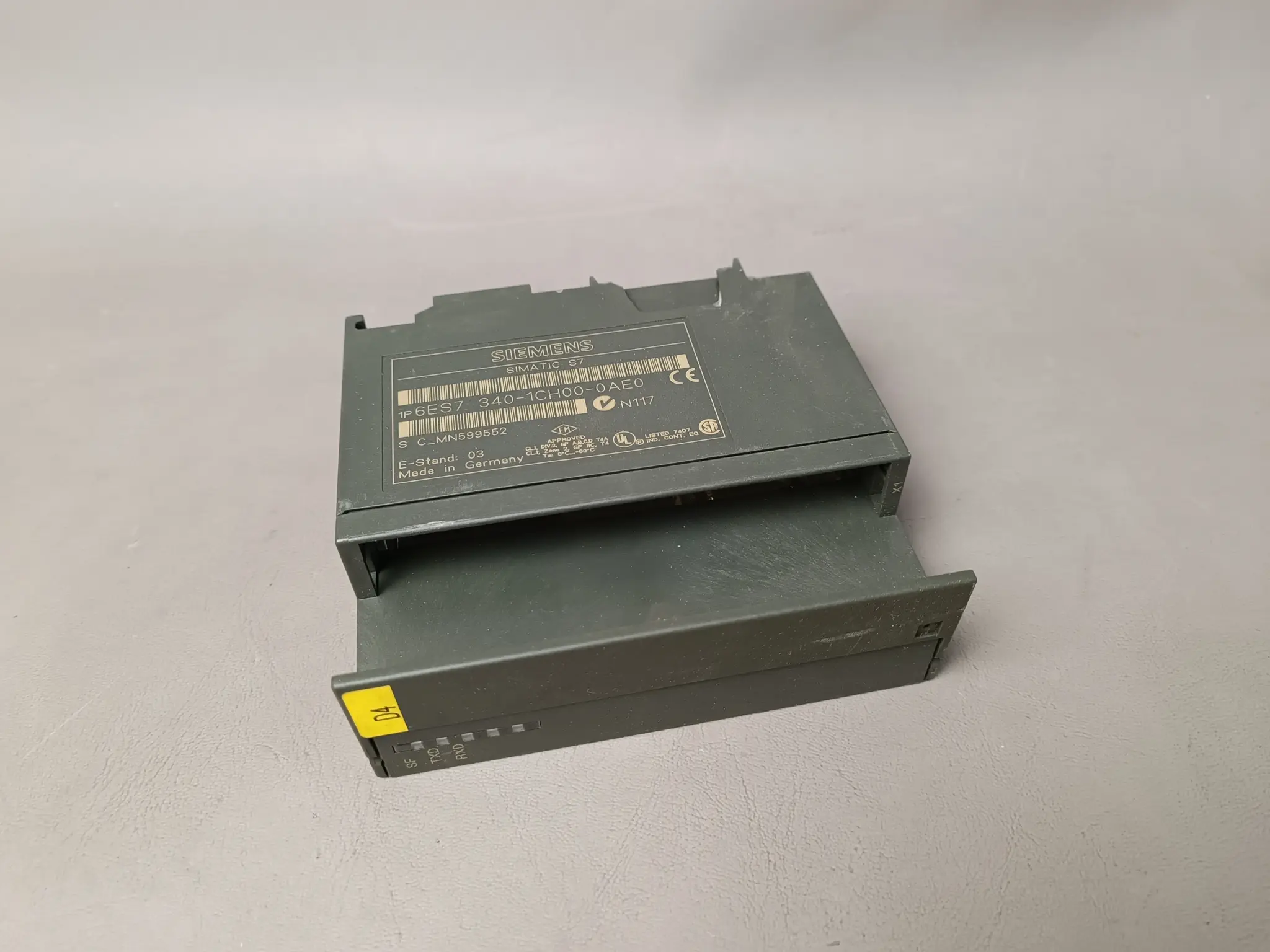 Produktfoto 1 von Siemens 6ES7 340-1CH00-0AE0 / 6ES7340-1CH00-0AE0