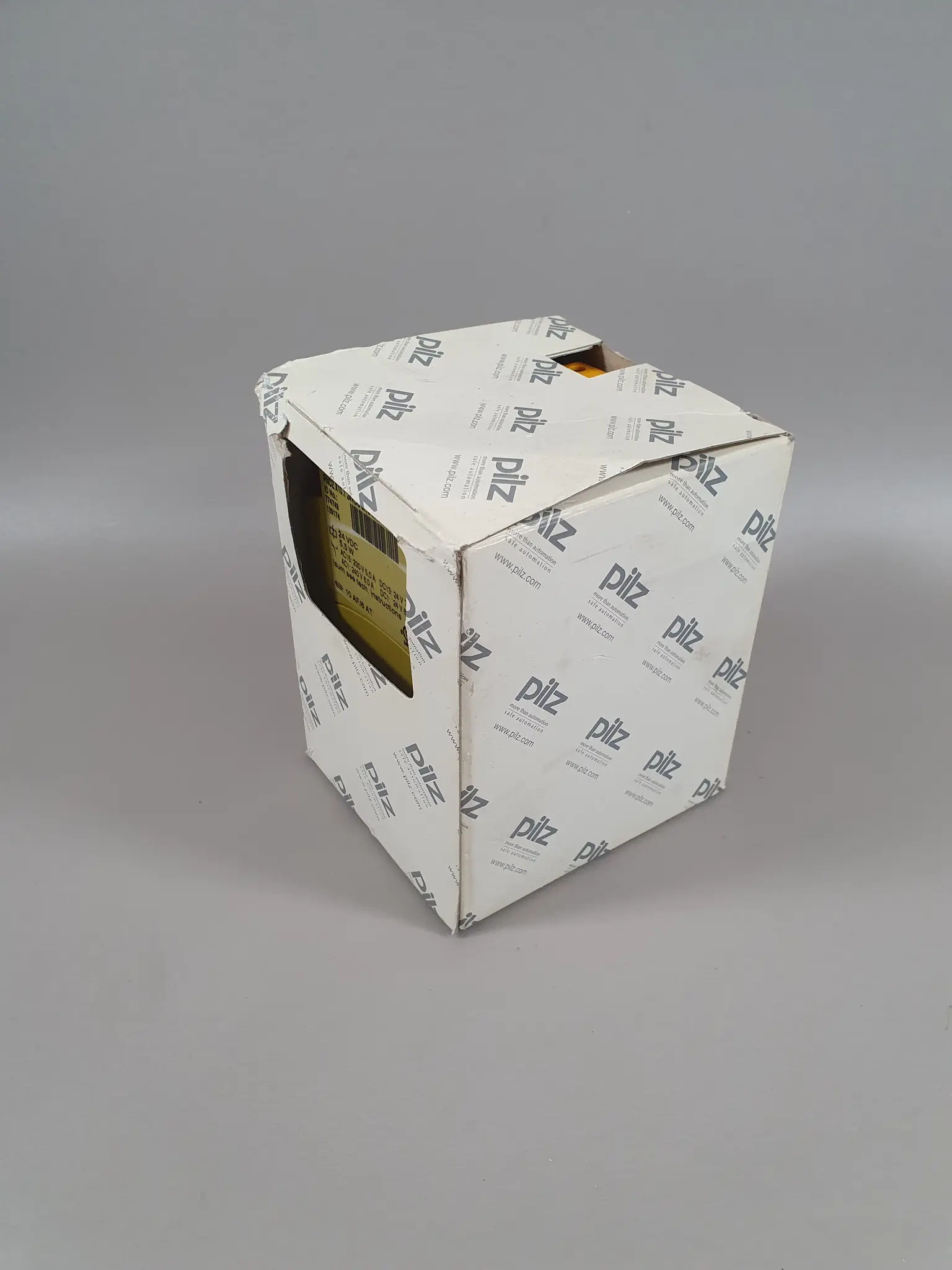 Produktfoto 1 von Pilz PNOZ X10.1 24VDC 6n/o 4n/c 6LED 774749 gebraucht mit OVP