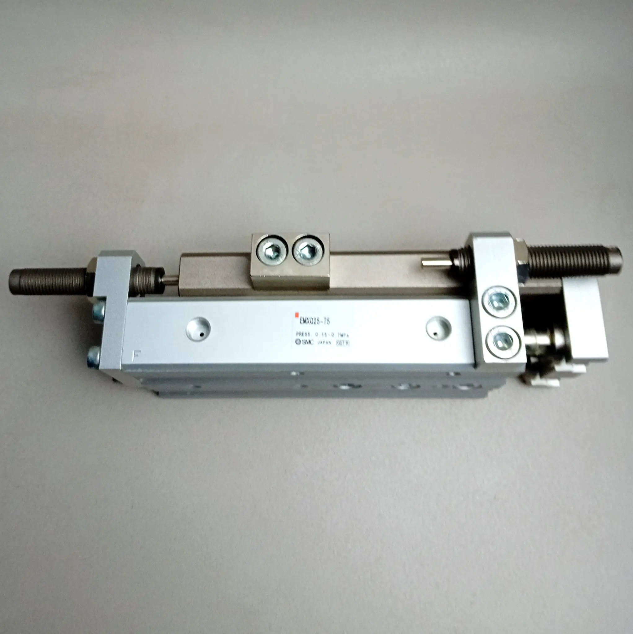 Produktfoto 1 von SMC EMXQ25-75