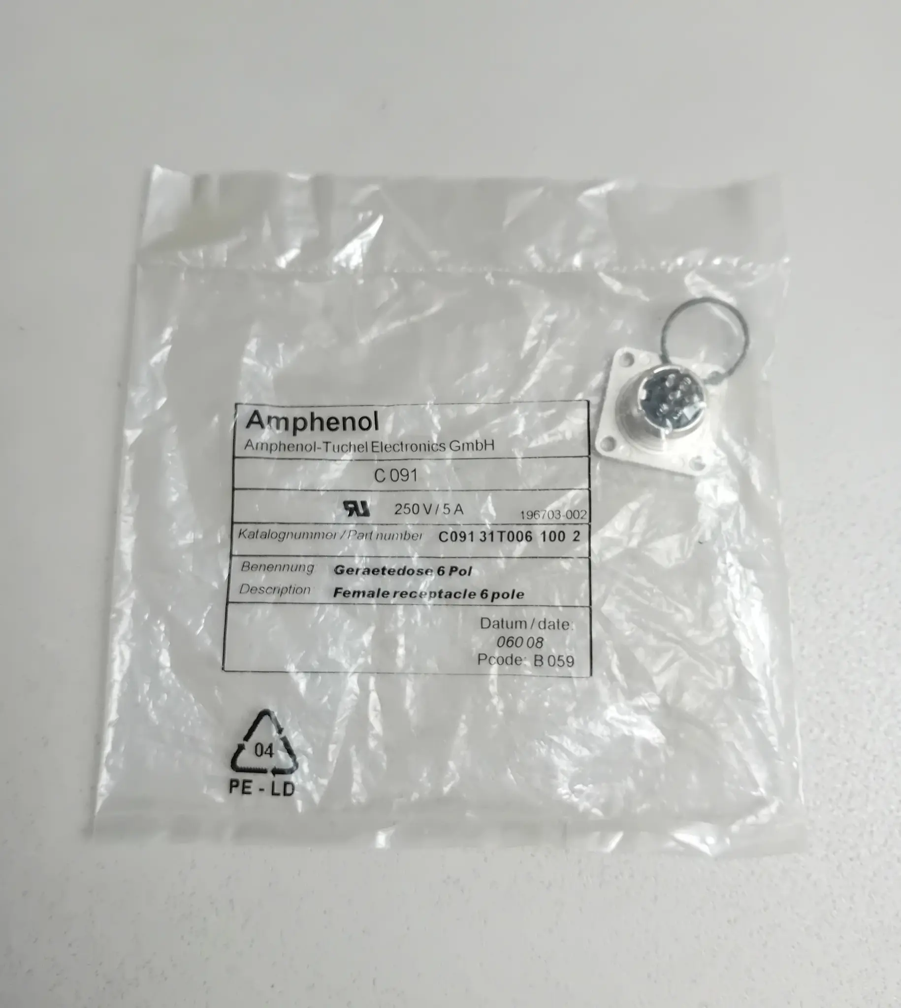 Produktfoto 1 von Amphenol-Tuchel C091 31T006 100 2 NEU