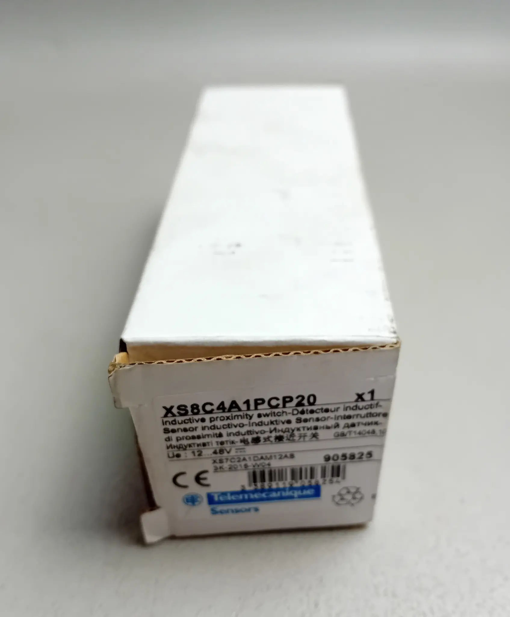 Produktfoto 1 von Telemecanique XS8C4A1PCP20 Inductive Sensor NEU OVP