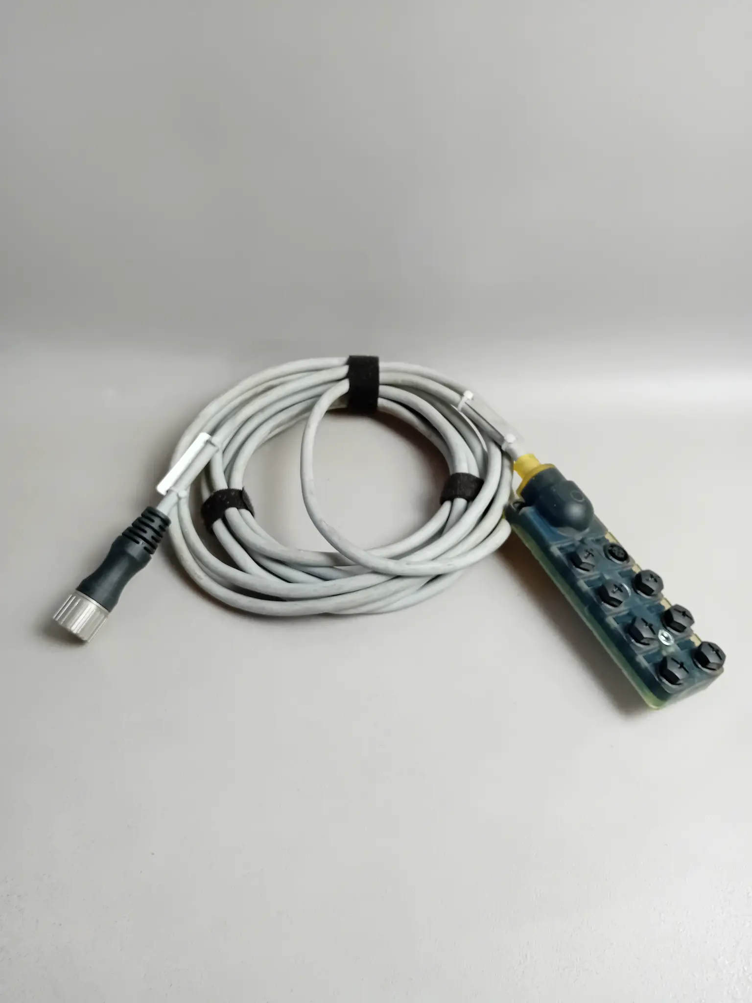 Produktfoto 1 von SEW Sensor / Aktor Box 13309293 + Kabel