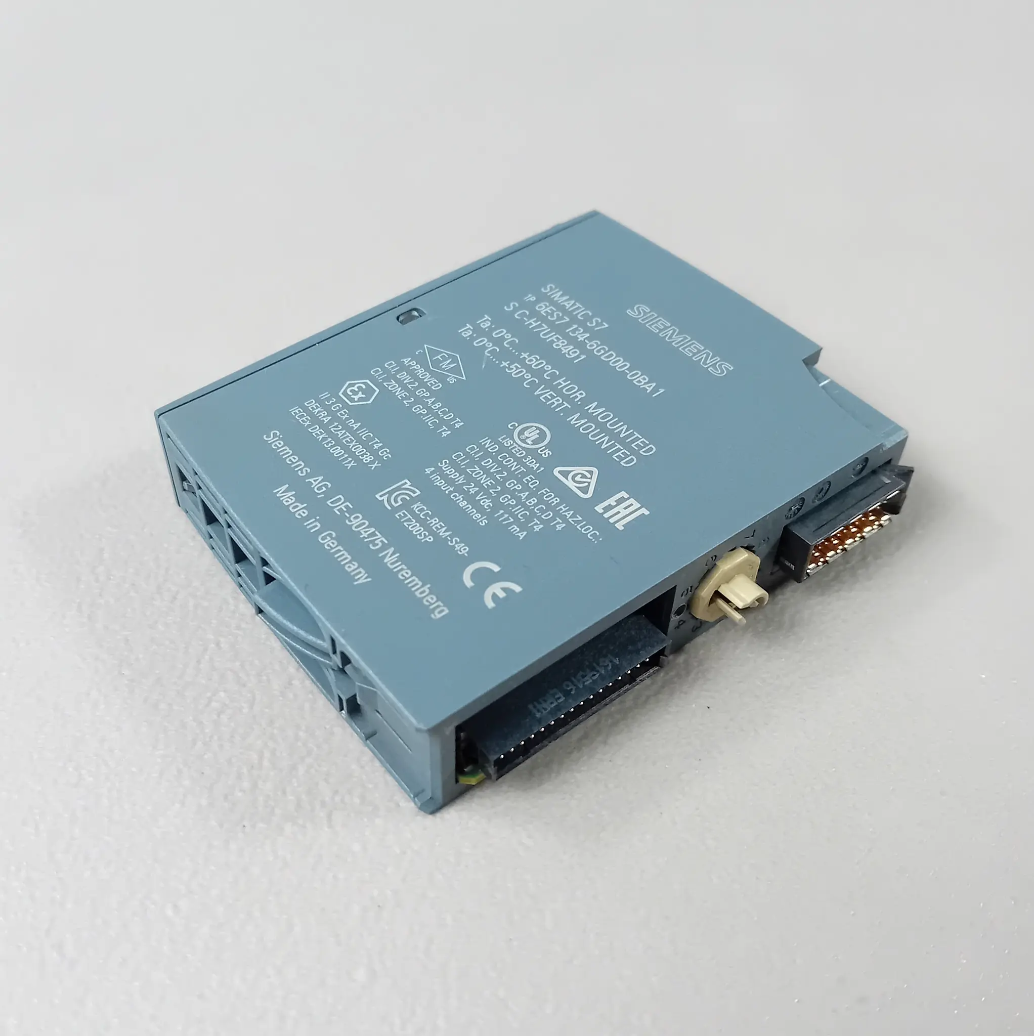 Produktfoto 1 von Siemens 6ES7 134-6GD00-0BA1 / 6ES7134-6GD00-0BA1 SIMATIC S7