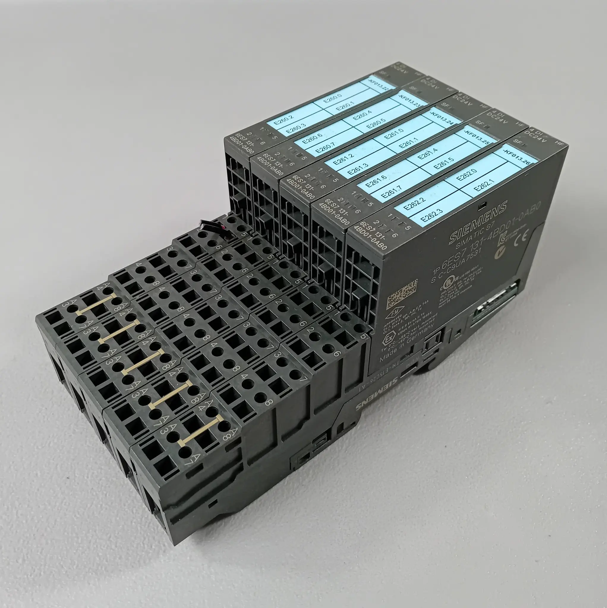 Produktfoto 1 von Siemens 6ES7 131-4BD01-0AB0 / 6ES7131-4BD01-0AB0 5er Pack