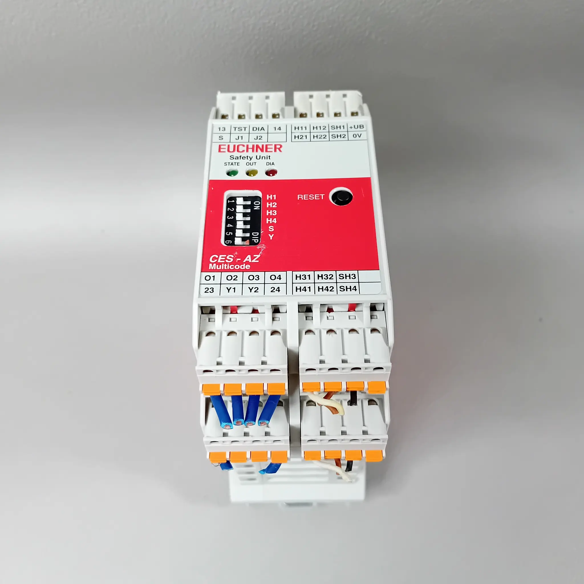 Produktfoto 1 von Euchner 105141 CES-AZ-UES-04B Safety Unit